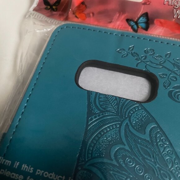 Teal Butterfly Embossed Wallet Case - Picture 6 of 7